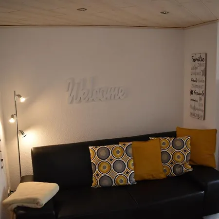 Seniorenfreundliche Und Barrierefreie Erdgeschosswohnung Mit Hohem Komfort Fuer Drei Personen Apartment *