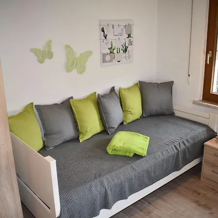 Seniorenfreundliche Und Barrierefreie Erdgeschosswohnung Mit Hohem Komfort Fuer Drei Personen Apartment *